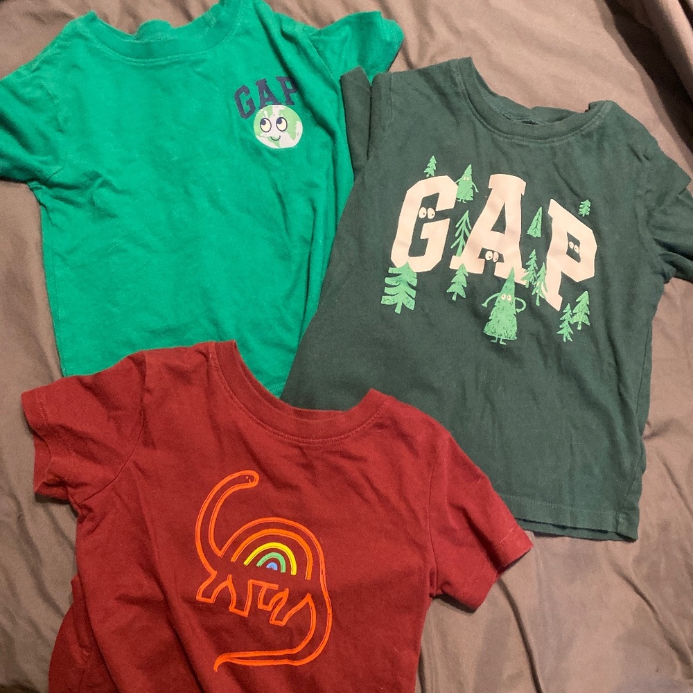 Gap Kids three 4t shirts